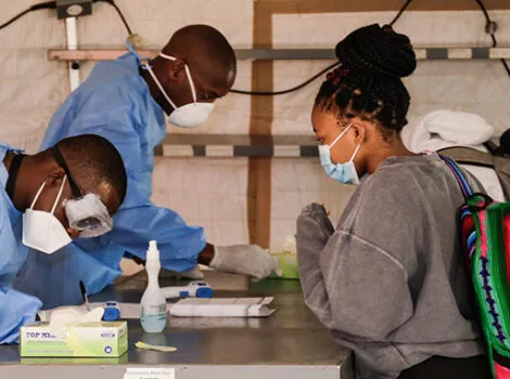 yb bw covid health workers 470x350 1