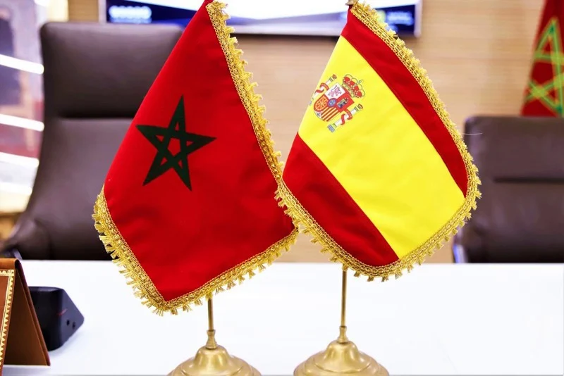 Morocco and Soain flags
