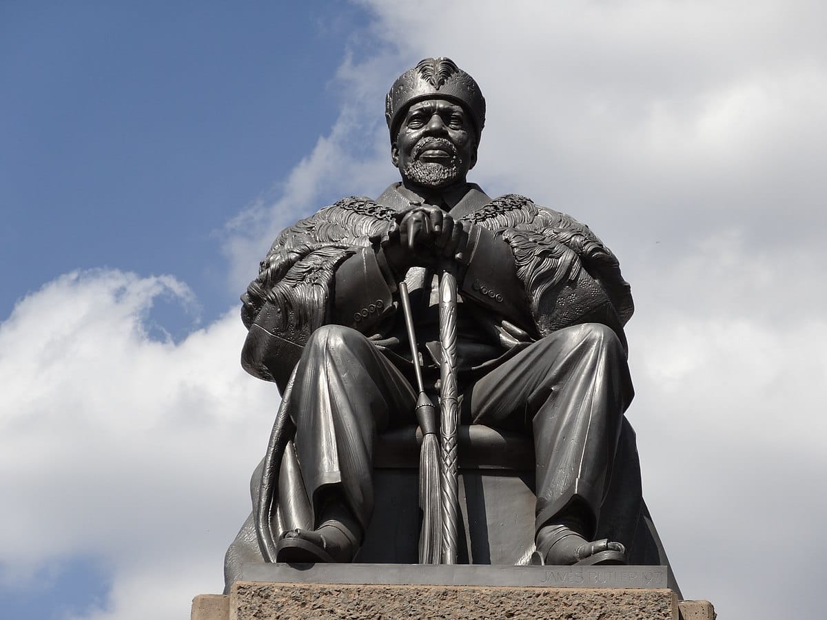 The Burning Spear of Kenya: Jomo Kenyatta 2 JOMO KENYATTA