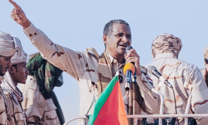 RSF leader speaks to his troops i Darfur on June 22 2025 1 802x485 1