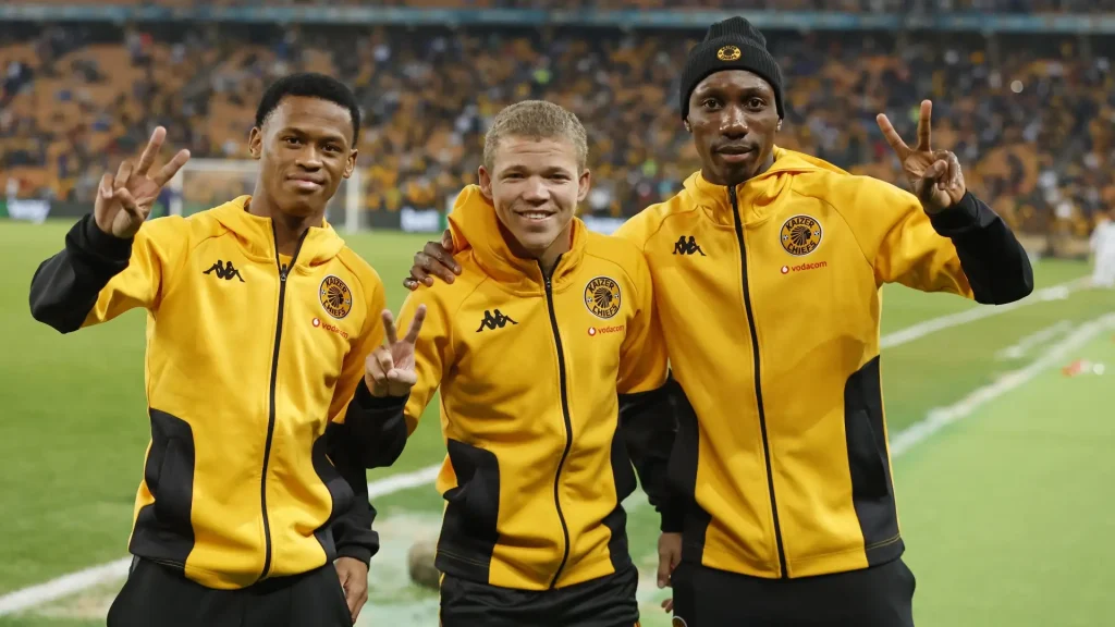 Kaizer Chiefs’ new striker Etiosa Ighodaro set to make waves, says Tso Vilakazi kaiz